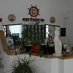 Отель Meltemi Адамас