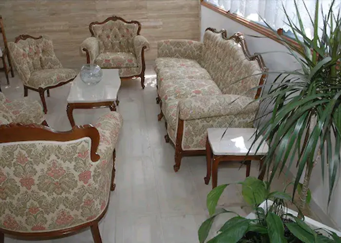 Meltemi 2* Adamantas (Milos)