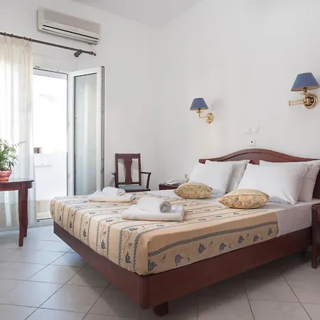 Meltemi 2* Adamantas (Milos)