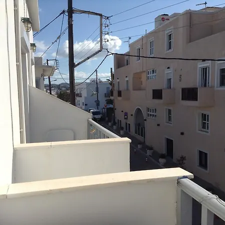 Meltemi Hotell Adamantas (Milos)