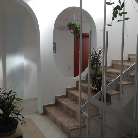 Meltemi Hotel Adamantas (Milos)