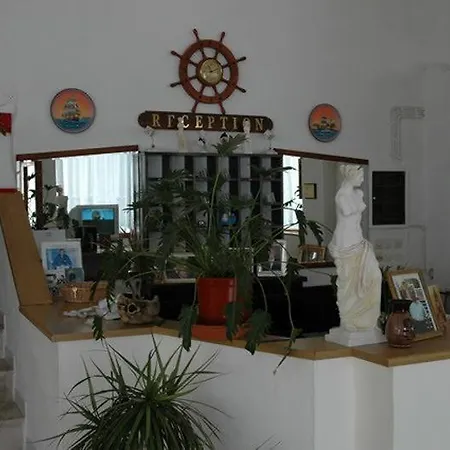 Hotell Meltemi Adamantas (Milos)