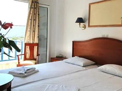 Meltemi Hotell Adamantas (Milos)