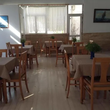 Hotell Meltemi Adamantas (Milos)