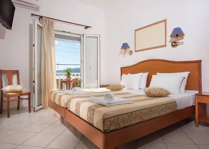 Meltemi Hotel Adamantas (Milos)